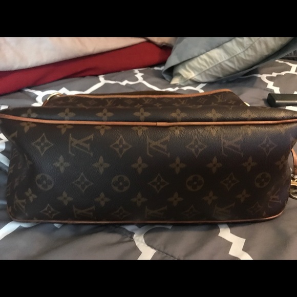 Real Authentic LV - Picture 2 of 8